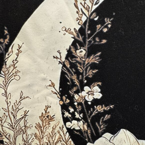 GUC Shein Curve Black Graphic Short-Sleeve T-Shirt with Moon & Floral Design - Picture 7 of 8